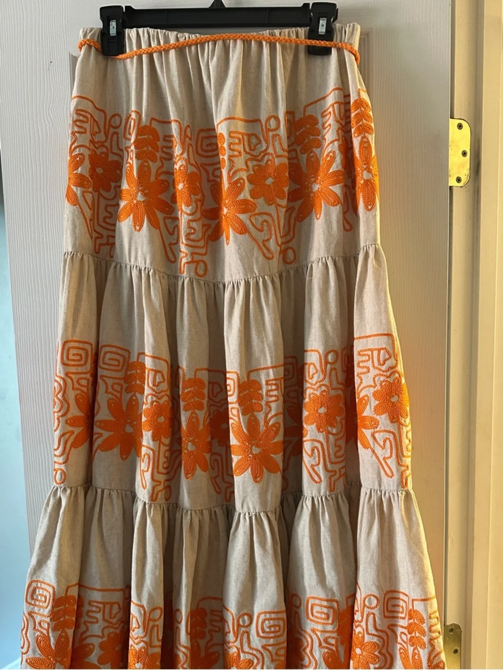 Designer Maje Tiered Cotton-Blend Maxi Skirt w/ Orange Floral Embroidery Sz 10 - Picture 4 of 7